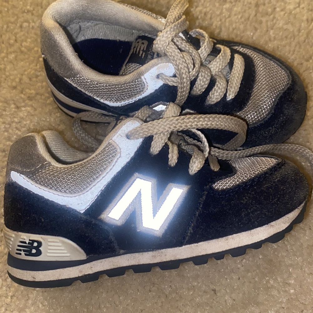 NEW BALANCE - Picture 4 of 8
